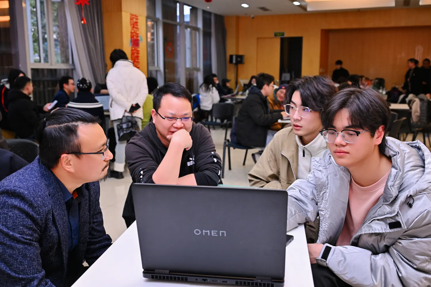 Way to AGI 训练营 DemoDay 现场照片 1